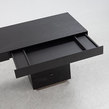 Rodolfo Dordoni, a 'Carson' desk, Minotti, Italy.