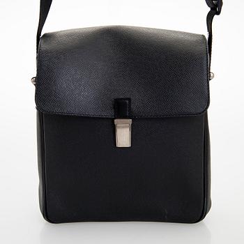 Louis Vuitton, A 'Yaranga' bag.