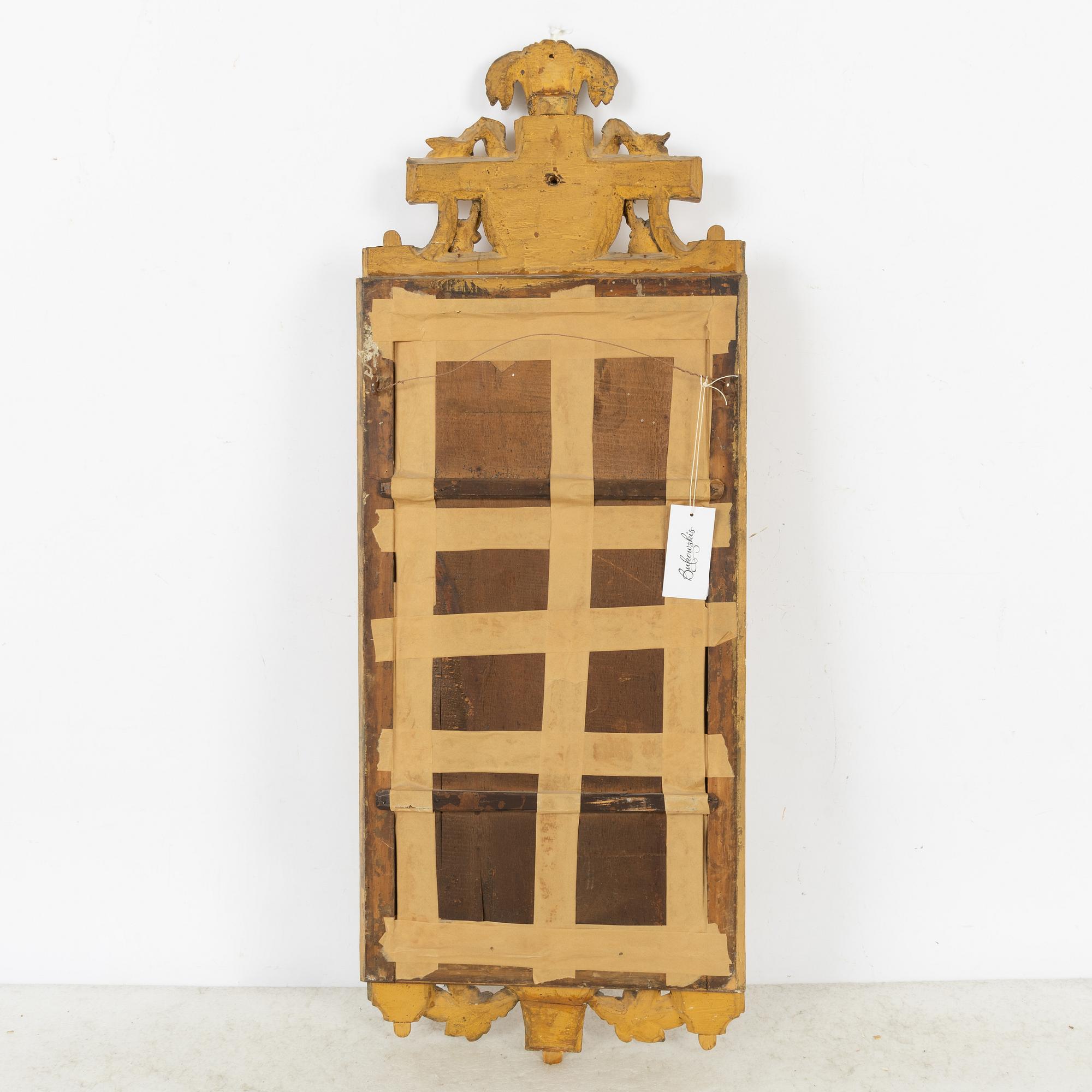 Spegel, 1700-talets slut. Gustaviansk.