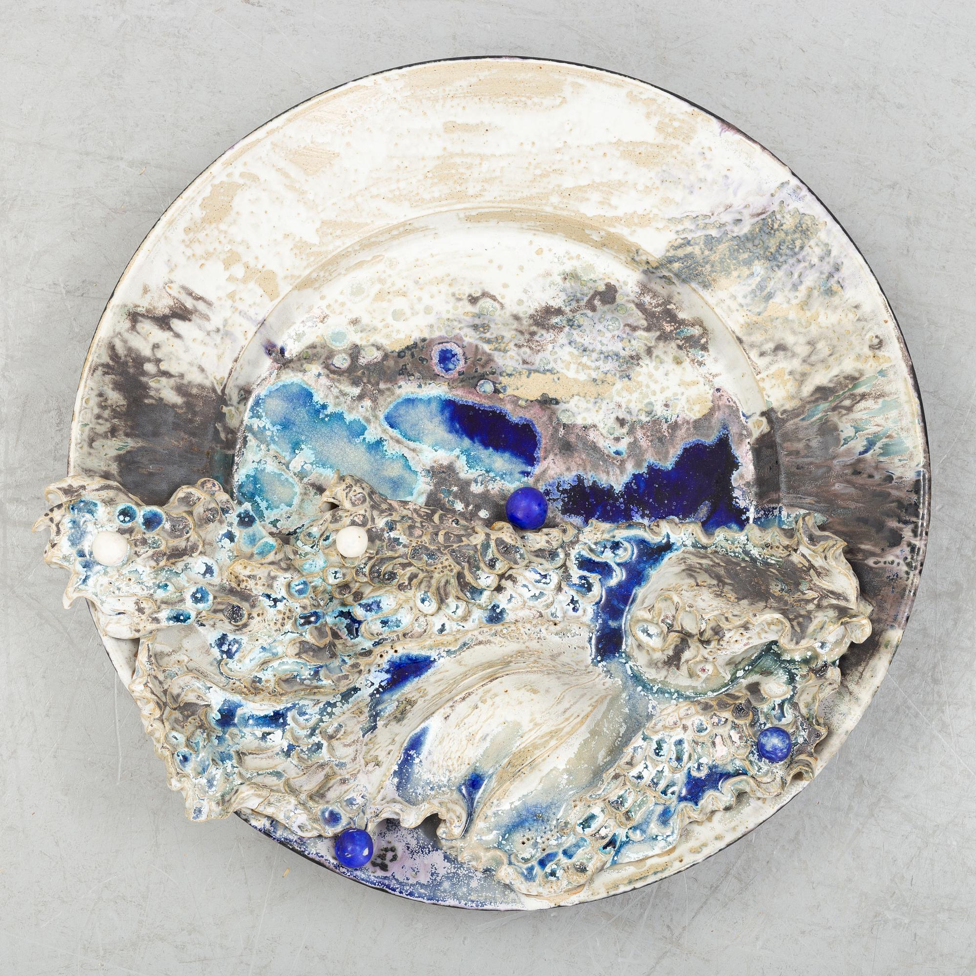 Carl Cunningham-Cole, a large stoneware bowl, signed.