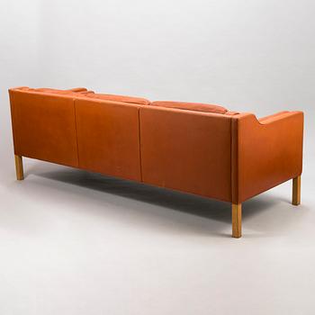 BØRGE MOGENSEN, a 1960's Danish sofa, model 2213, Federica Stolefabrik.