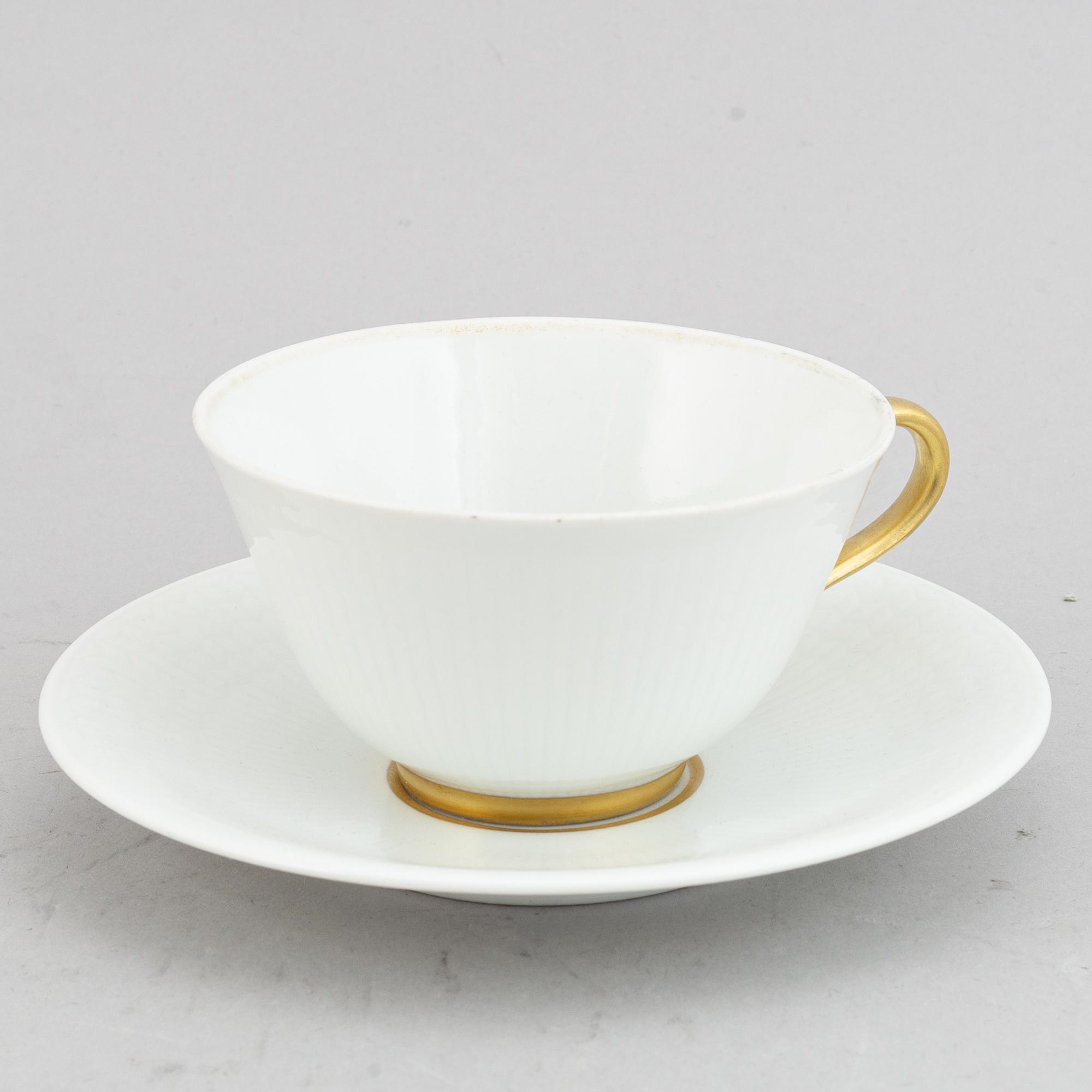 Louise Adelborg, Mat, kaffe- och teservis, Porslin, 110 delar, "Swedish Grace"/"Nationalservisen", Rörstrand.