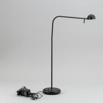 Ichiro Iwasaki, a 'Pin' table light for Vibia.