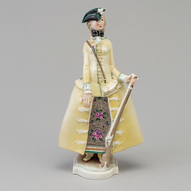 A porcelain figure of a female hunter, Germany, Schwartzburger Werkstätten, Unterwissbar, 1920's.