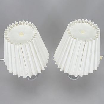 Maire Gullichsen, A pair of 1990s tablelamps for Artek.