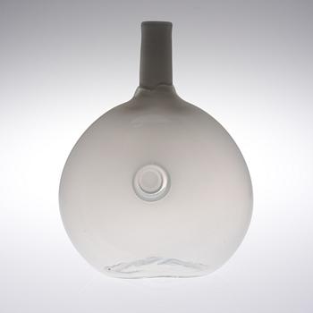 OIVA TOIKKA, A DECORATIVE BOTTLE. Signed Oiva Toikka, Nuutajärvi Notsjö. 1970s.