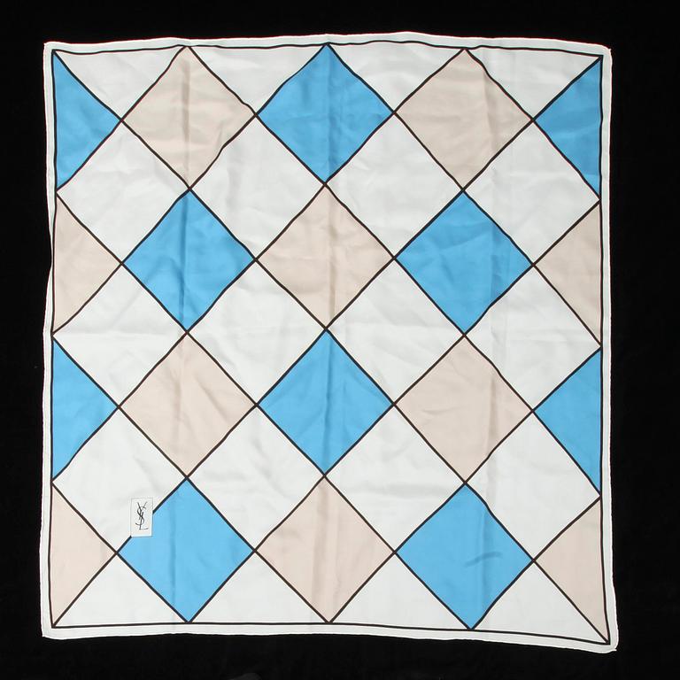 SCARF, Yves Saint Laurent.