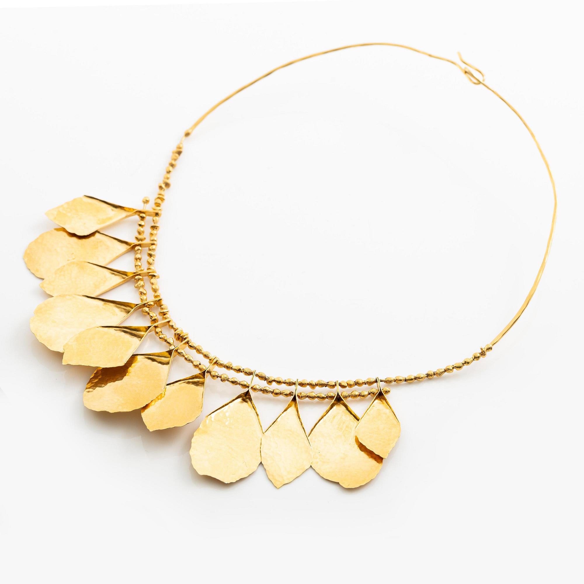 Tapio Wirkkala, collier "Koivunlehvä", 18K guld.