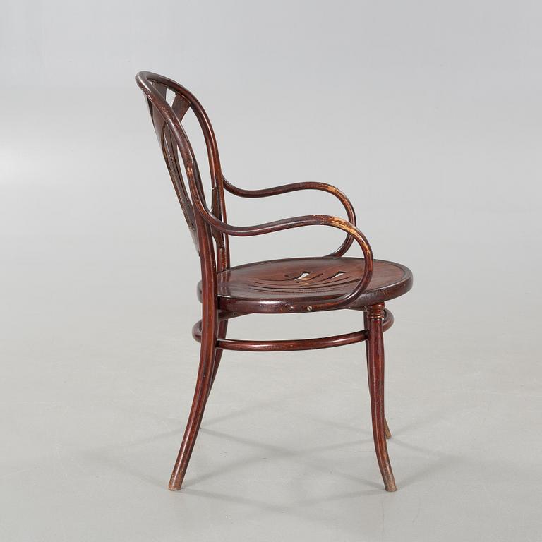 An Thonet, armchair from the first half of the 20th century.