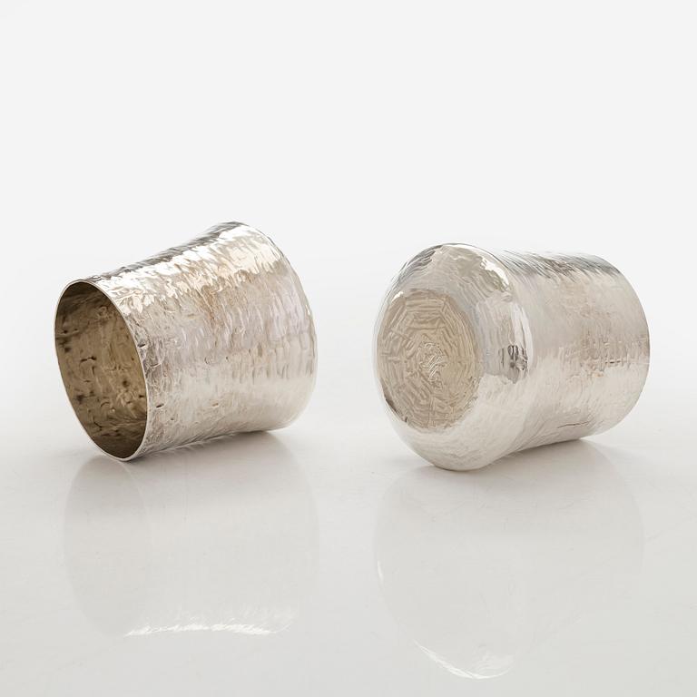 Tapio Wirkkala, pikareita, 6 kpl, sterlinghopeaa, Kultakeskus, Hämeenlinna 1973 ja 1974.