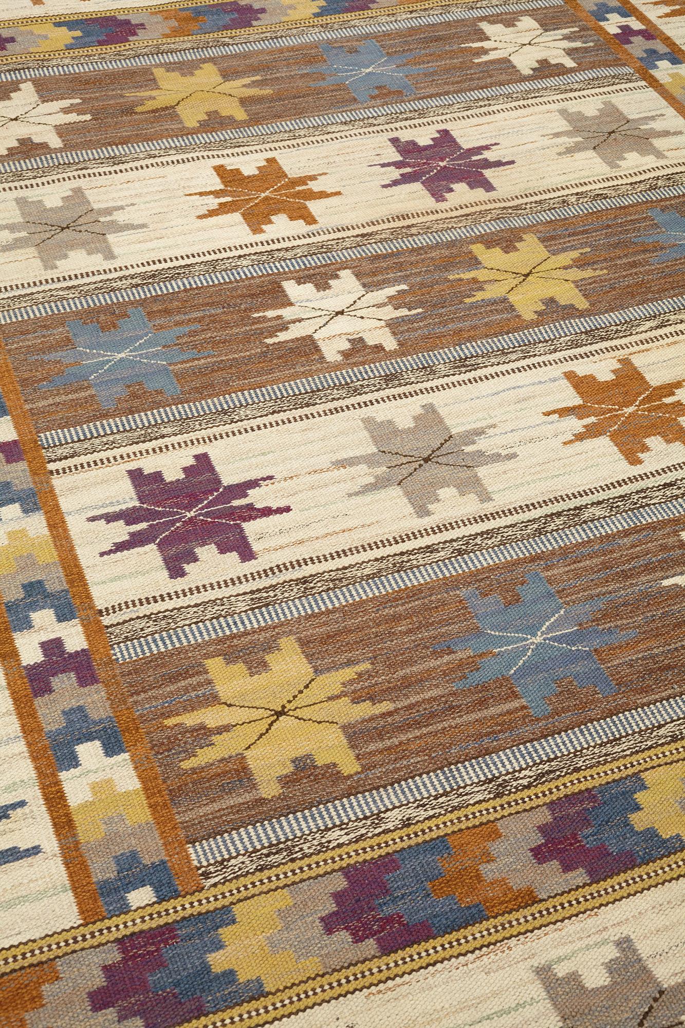 Märta Måås-Fjetterström, a carpet, "Höstmattan", flat weave, ca 287,5-293,5 x 237,5-240 cm, signed AB MMF.