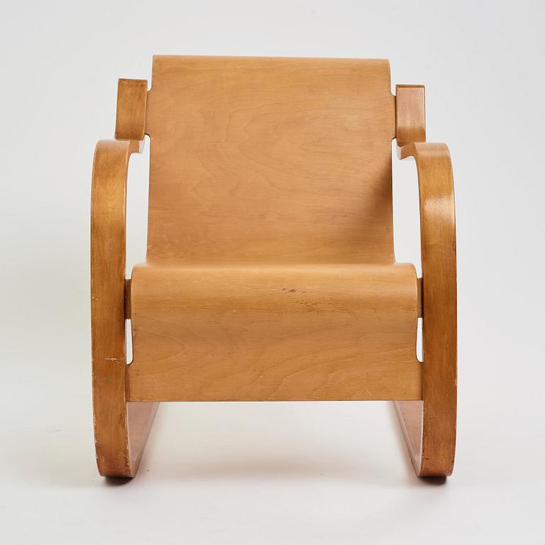 Alvar Aalto, a model nr 31 armchair by O.y Huonekalu-ja Rakennustyötehdas for Artek, Finland.