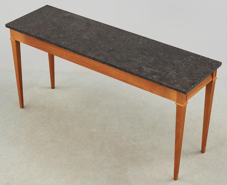 SIDEBOARD, gustaviansk stil, modern tillverkning.