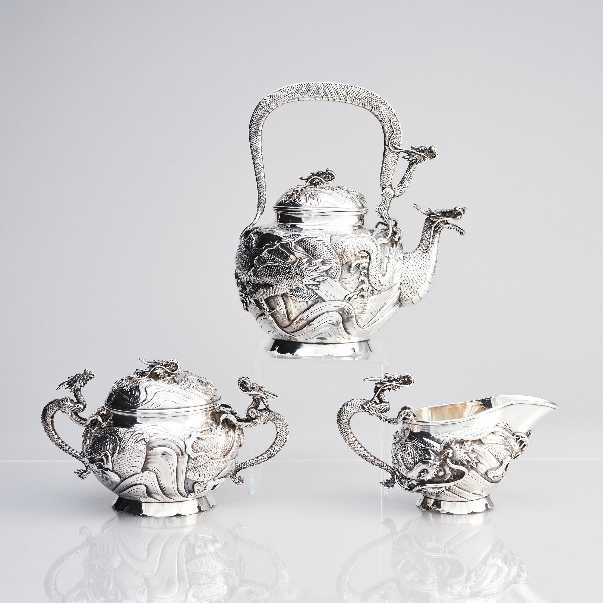 Teservis, tre delar, silver, Japan, tidigt 1900-tal, signerad 三代目 大島, Oshima, tredje generationen.