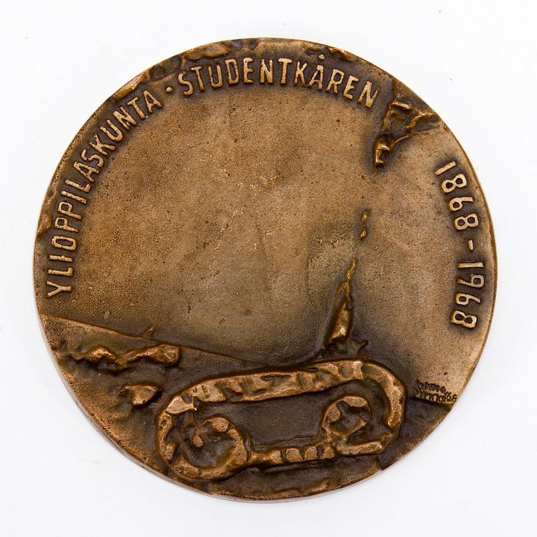 KIMMO PYYKKÖ, relief, brons, i godset signerad och daterad -68.