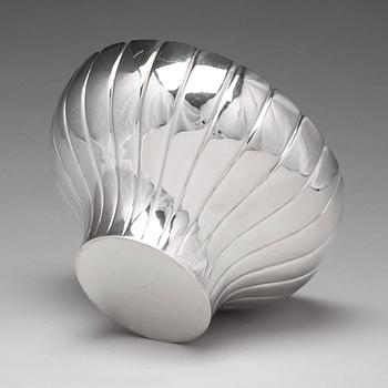 Sigvard Bernadotte, a sterling silver bowl, Sigvard Bernadotte Design, Helsingborg, Sweden 1982.