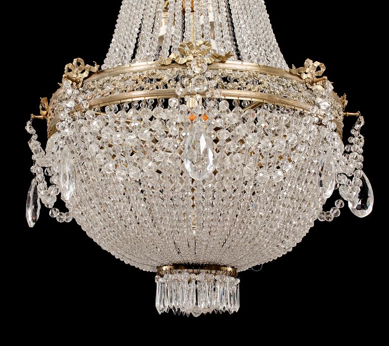 LJUSKRONA, Louis XVI-stil, Frankrike, 1900-talets början. Höjd ca 100 cm.