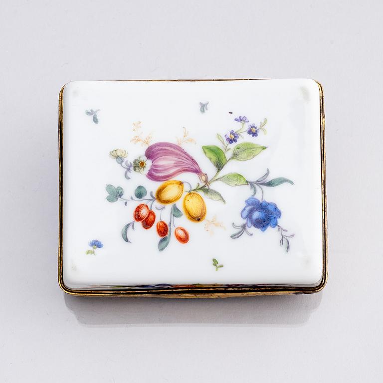 Box, porcelain, Meissen style, probably Germany 19th century,