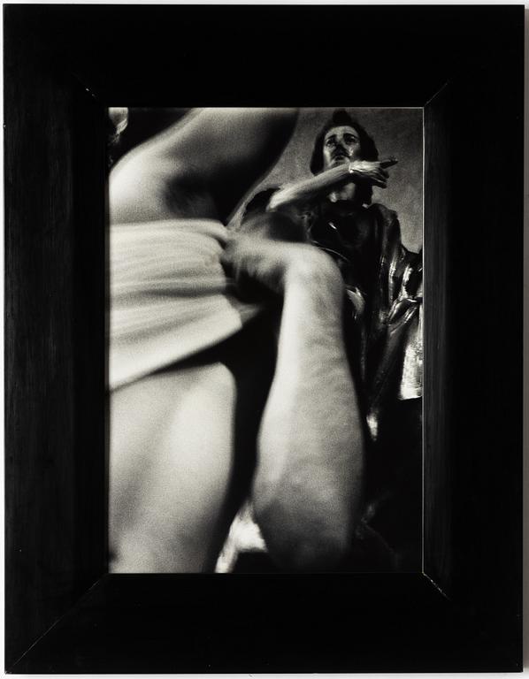Hope Sandrow, Untitled XIII (Metropolitan Museum NYC, Michael Kohn), 1984.