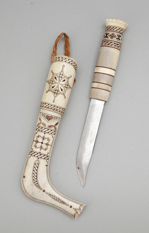 SAMEKNIV, renhorn. Helhornskniv, sign o dat LE (Lars Erik) Huuva, 1979, Rensjön.