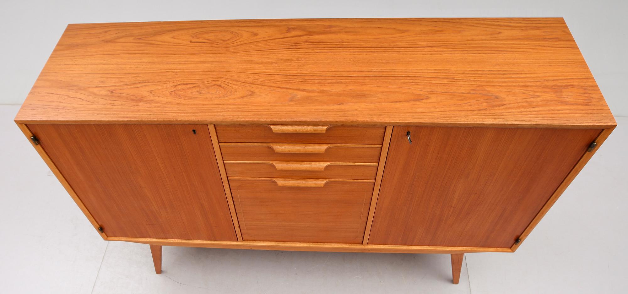 SIDEBOARD, 1900-talets andra hälft.