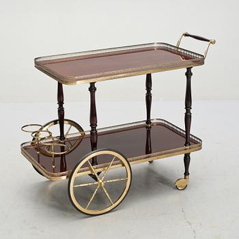 SERVERINGSVAGN, 1900-talets andra hälft.