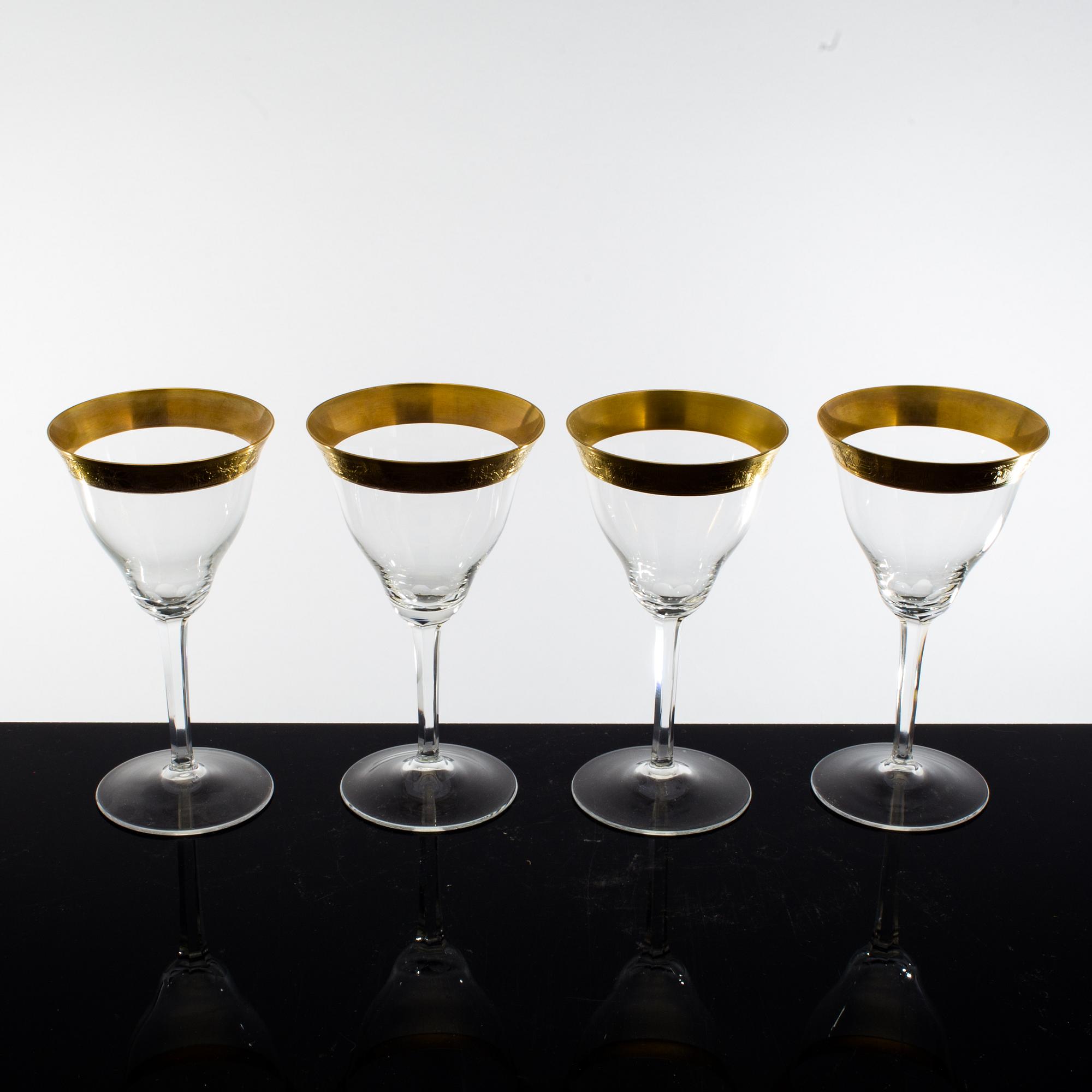 A lot of 18 wine glasses early 20th century.