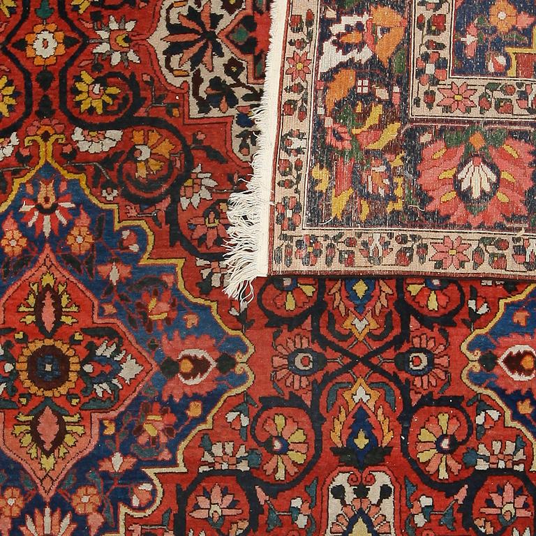 MATTA, orient, old, ca 358 x 264 cm.