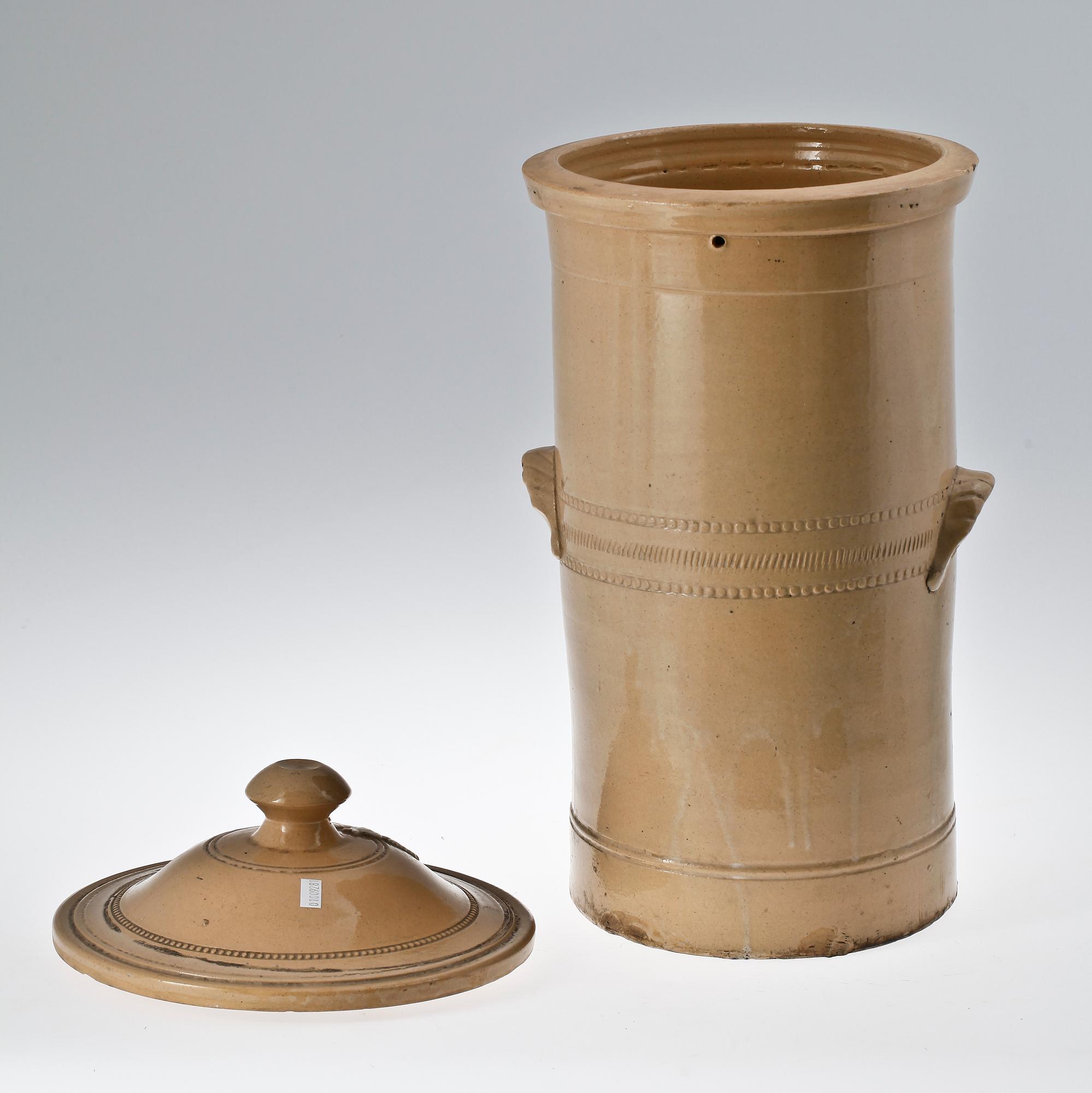 VATTENRESERVOAR, keramik. Stockholm, 1900-talets första hälft.