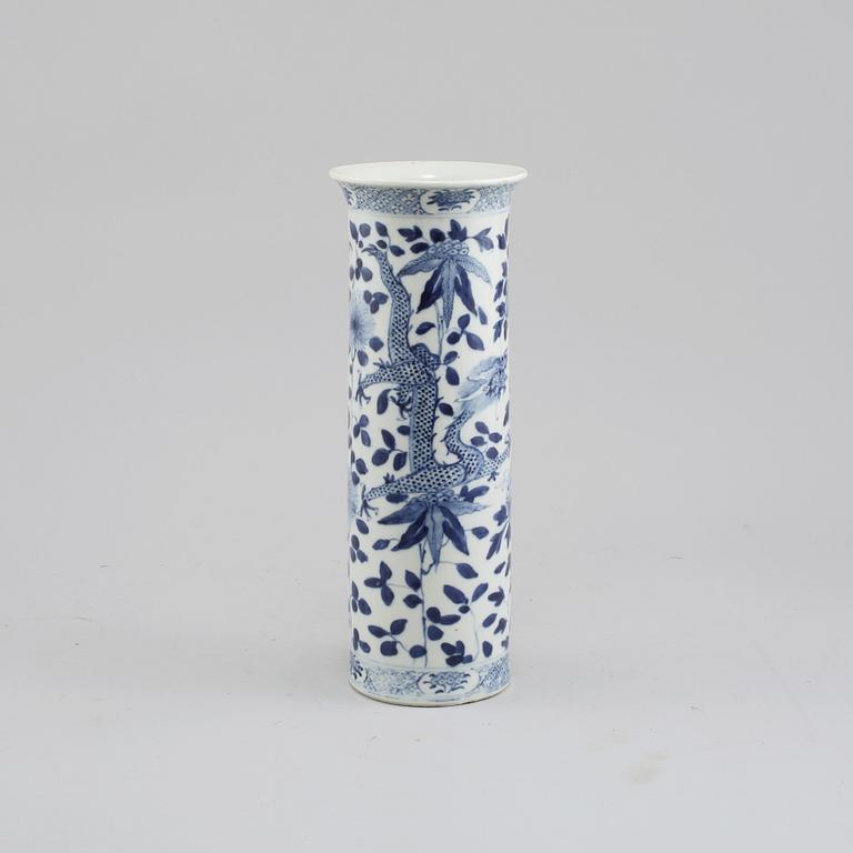 VAS, porslin, Kina, troligen 1800-tal.