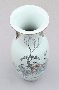 GOLVVAS, porslin, Kina, 1800-/1900-tal.