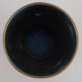 A Japanese cloisonne vase, 20th century.
