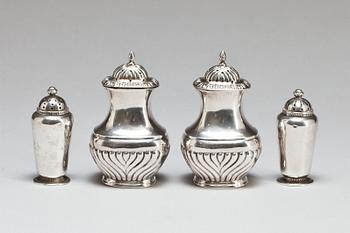 STRÖARE, 2 par. Silver. Div mästare. Tot 148g.