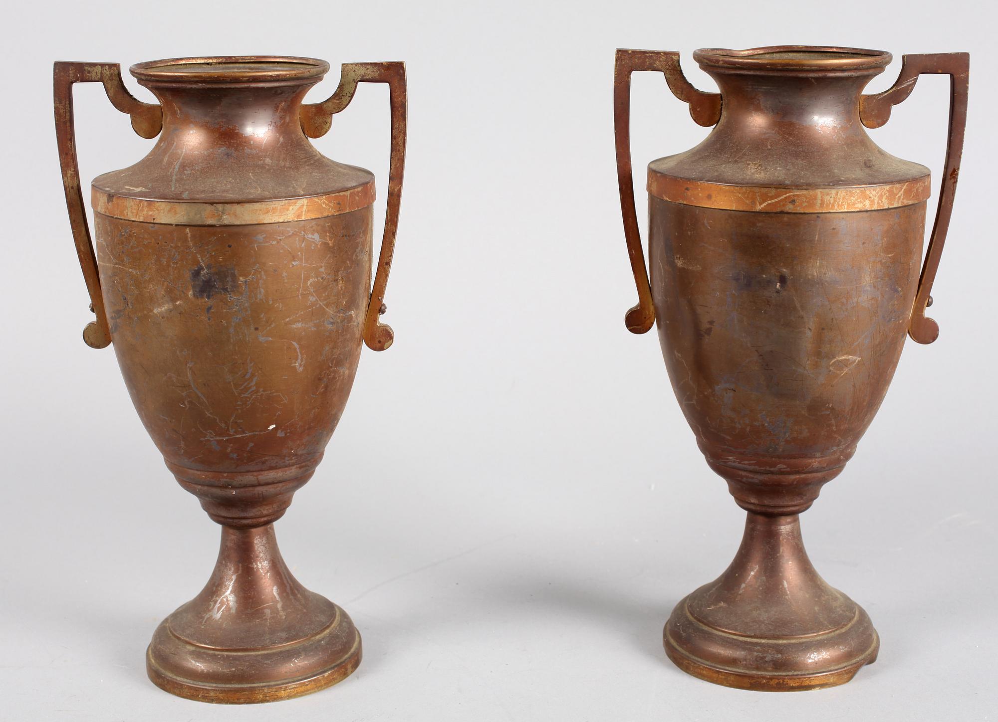 URNOR, 2 st, patinerad plåt, 1800/1900-tal.