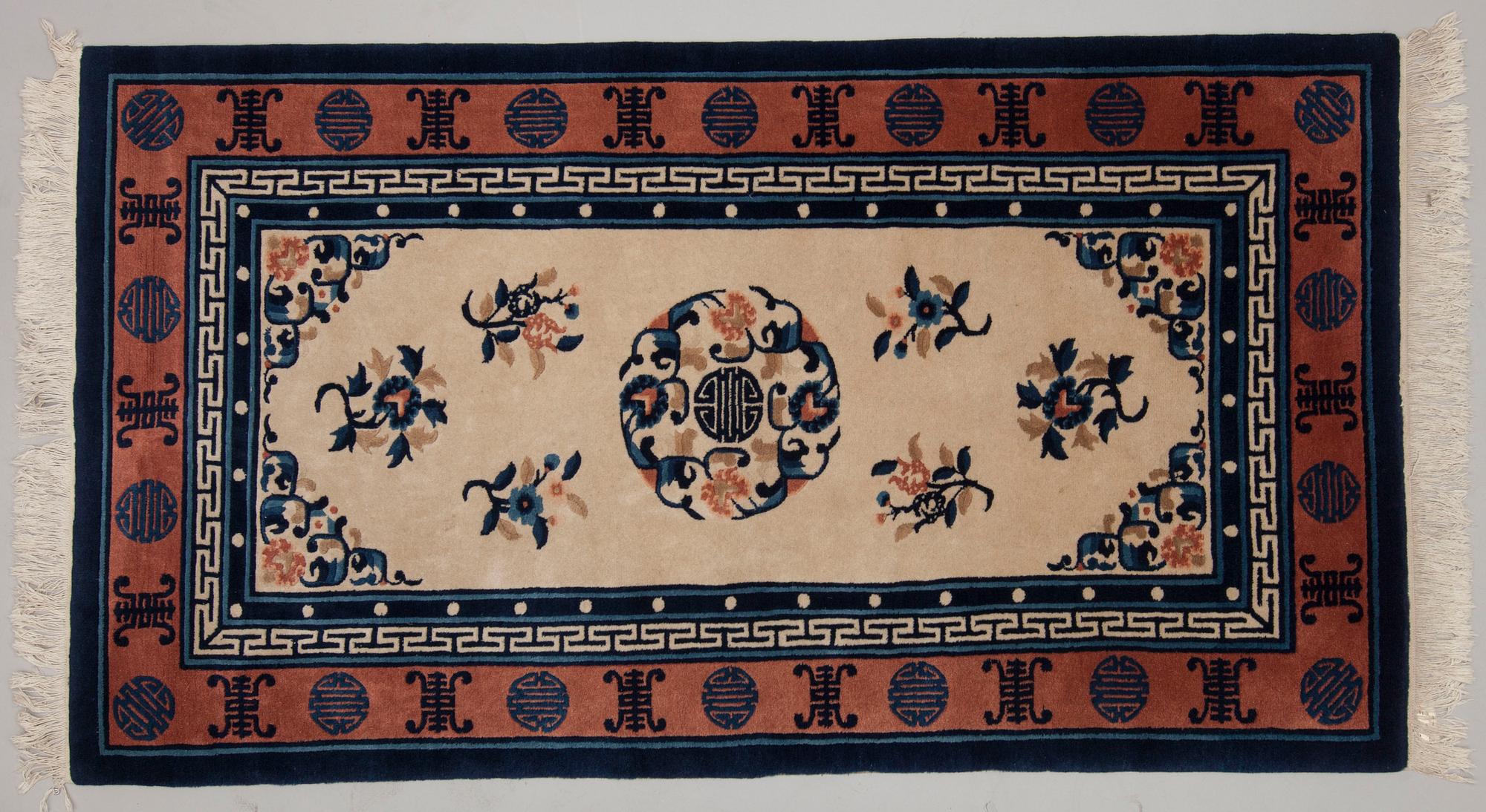 MATTA, old, Kina. Ca 170x94 cm.