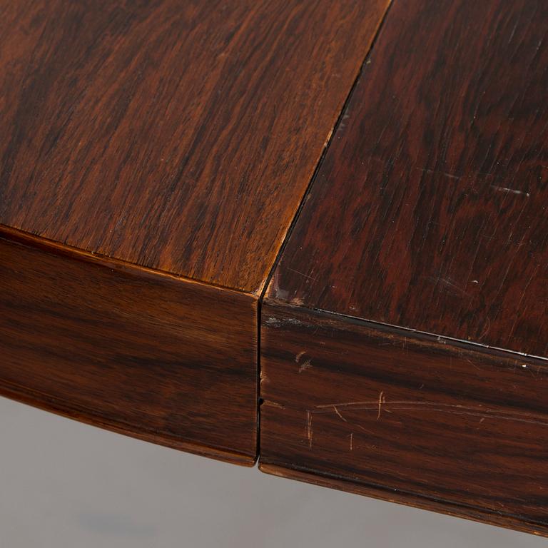 Severin Hansen, mid-20th century dining table, model 180 for Haslev Møbelsnedkeri, Denmark.