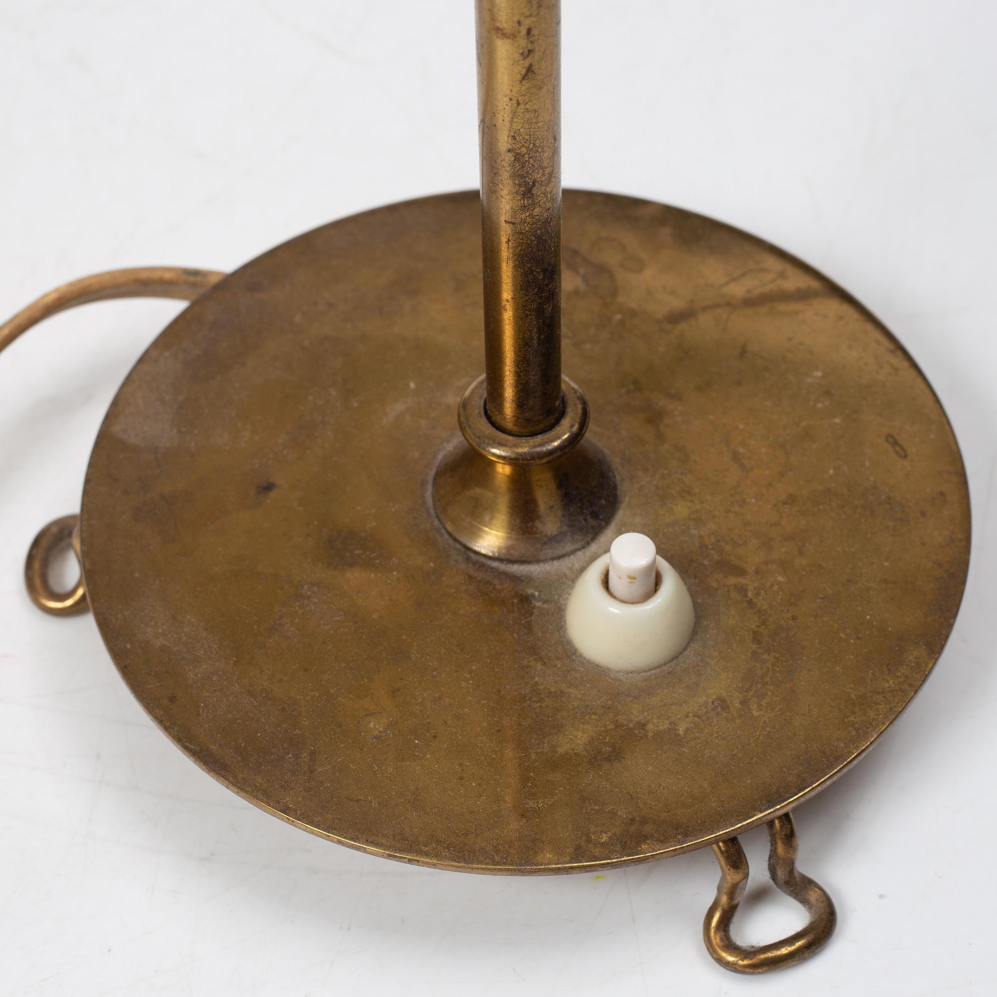 Josef Frank, a pair of model 2552 table lamps, Svenskt Tenn.