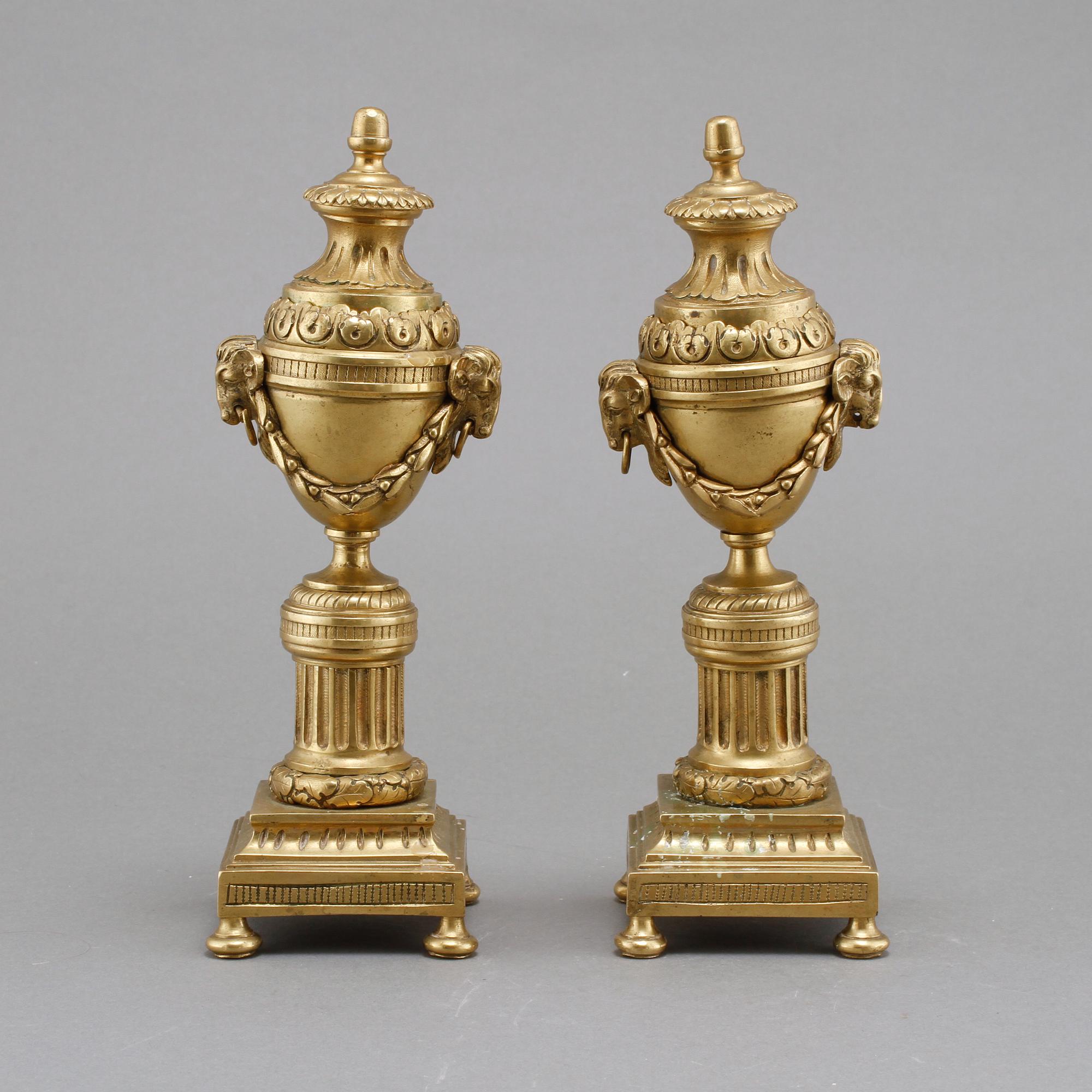 CASOLETTER, ett par, gulmetall, Louis XVI-stil, 1900-tal.