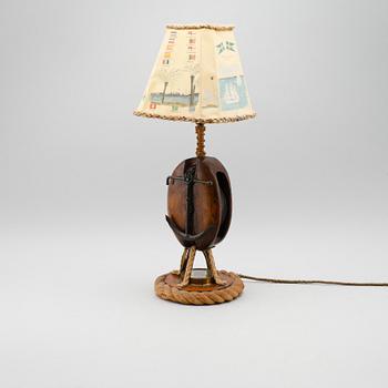 BORDSLAMPA, 1900-talets första hälft.