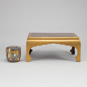 A Japanese stand and box with cover, Meiji period (1868-1912).