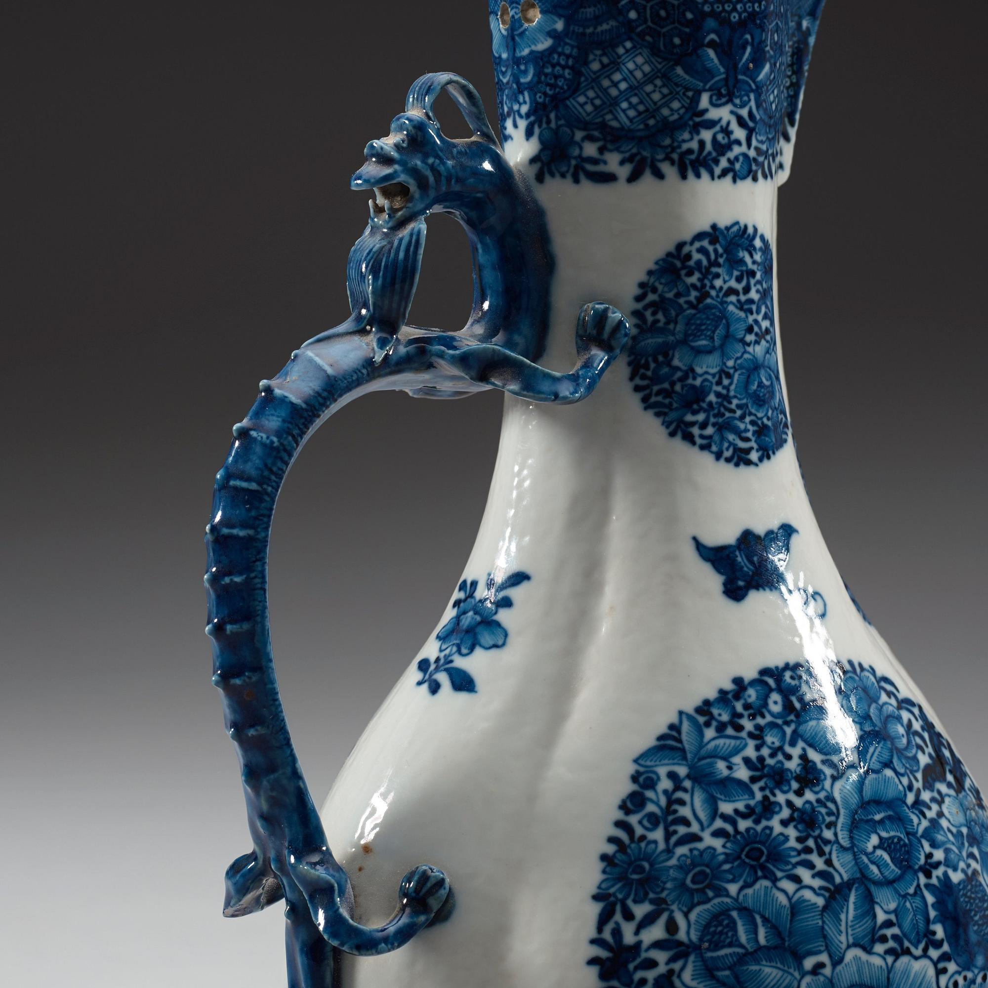 KANNA, porslin. Qing dynastin, Qianlong (1736-95).