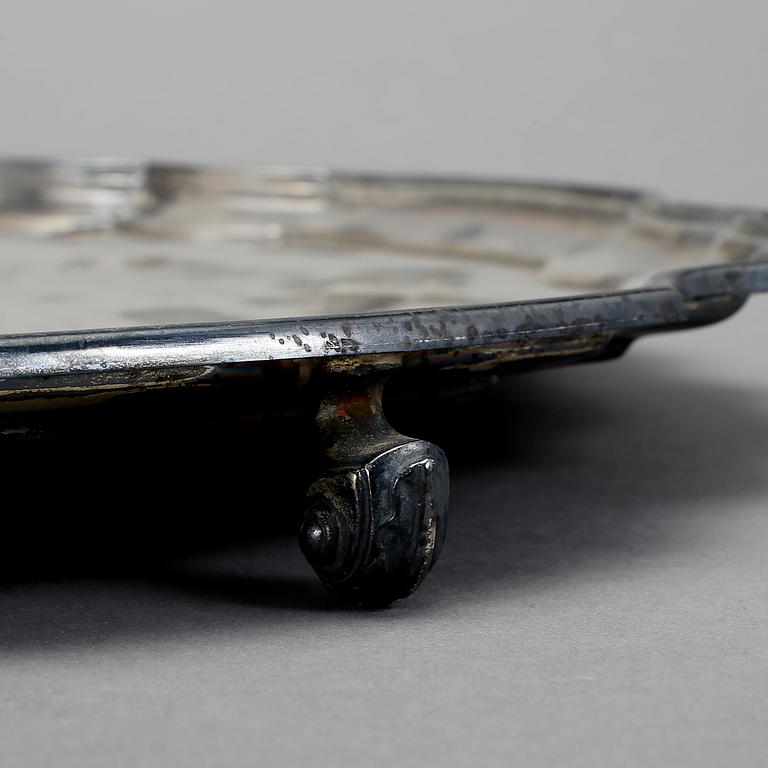 FAT, silver, England, 1900-tal. Vikt ca 1100 gram.