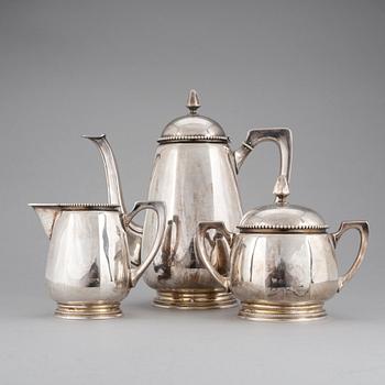 KAFFESERVIS, 3 delar, silver, CG Hallberg, Stockholm, 1927. Vikt ca 948g.