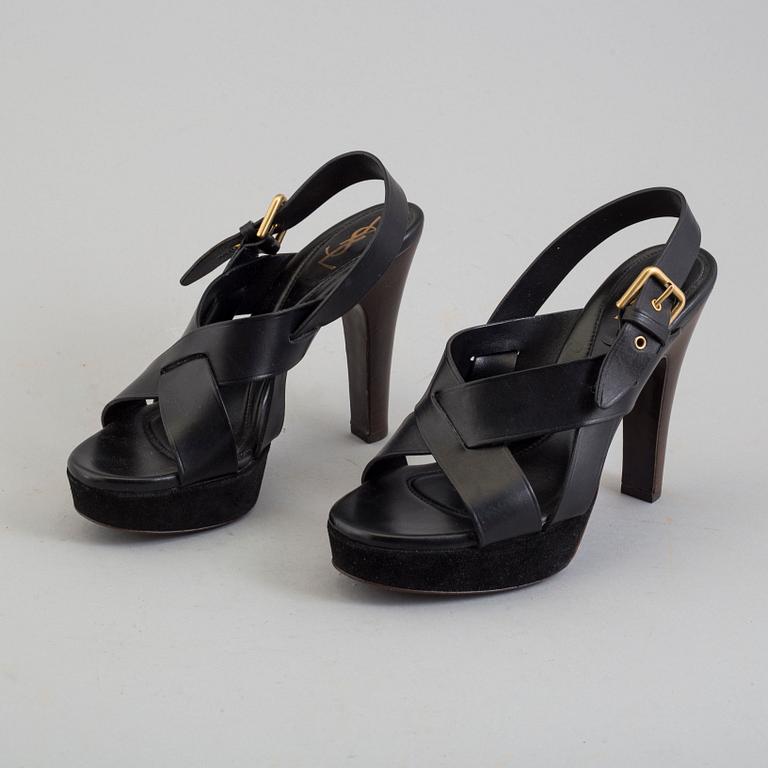 YVES SAINT LAURENT, skor, storlek 37.