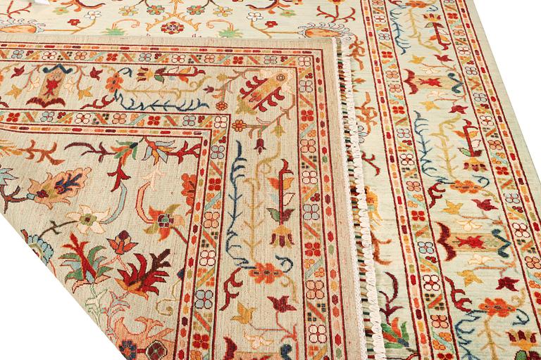 A Ziegler Ariana carpet, c. 290 x 291 cm.