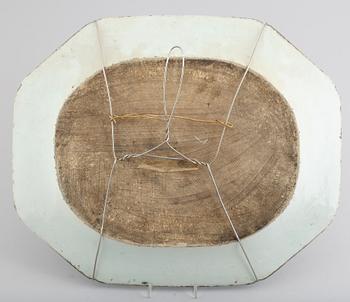 STEKFAT, porslin, Kina, Qianlong 1736-1795.