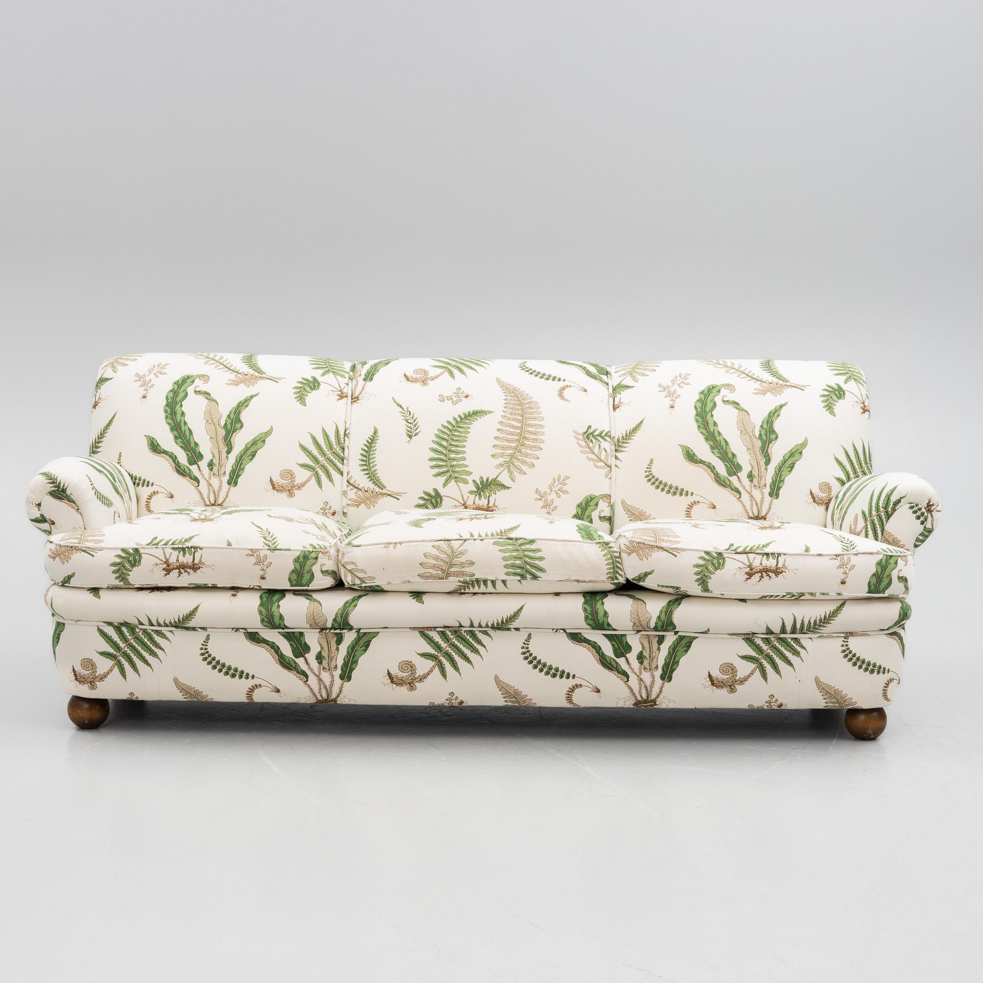 Josef Frank, a model 703 sofa, Firma Svenskt Tenn.