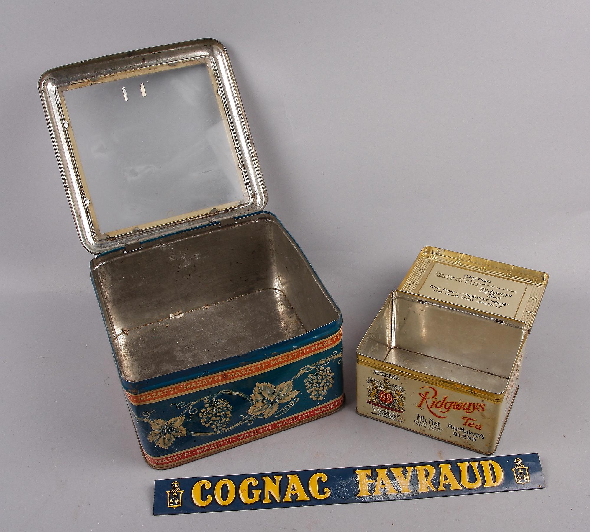 PLÅTBURKAR 5 st samt SKYLT. 1900-tal.