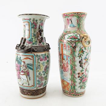 Vases 2 pcs China Canton circa 1900 porcelain.