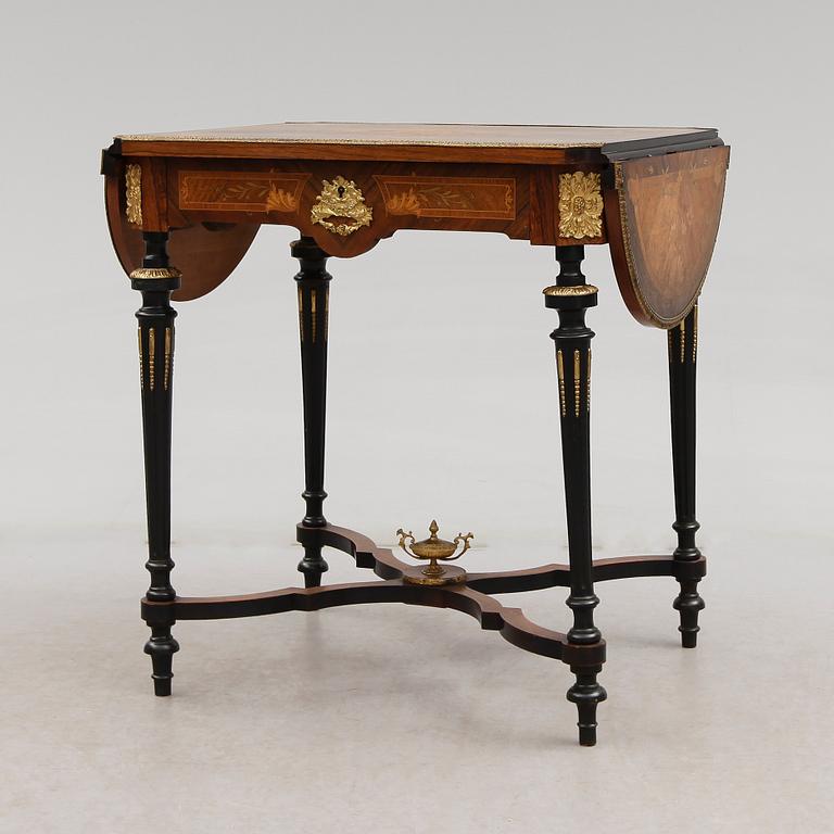 BORD, Louis Seizestil, 1900-talets första hälft.